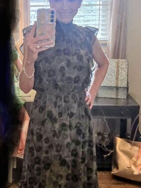 Women’s Black Floral High-Neck Sleeveless Dress
